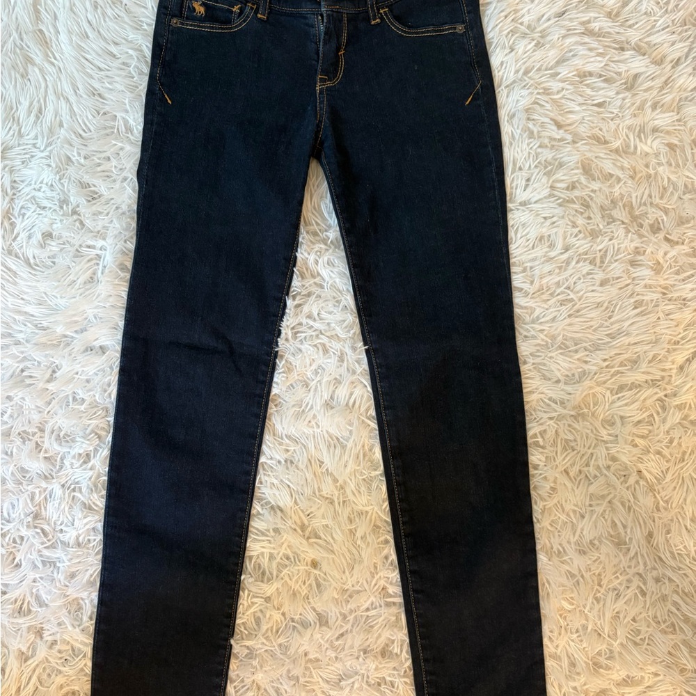 Abercrombie & Fitch Girls's Blue Jeans - Picture 2 of 4